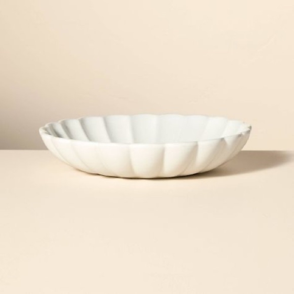 Hearth & Hand 98oz Scalloped Edge Stoneware Shallow Serving Bowl - Picture 6 of 8